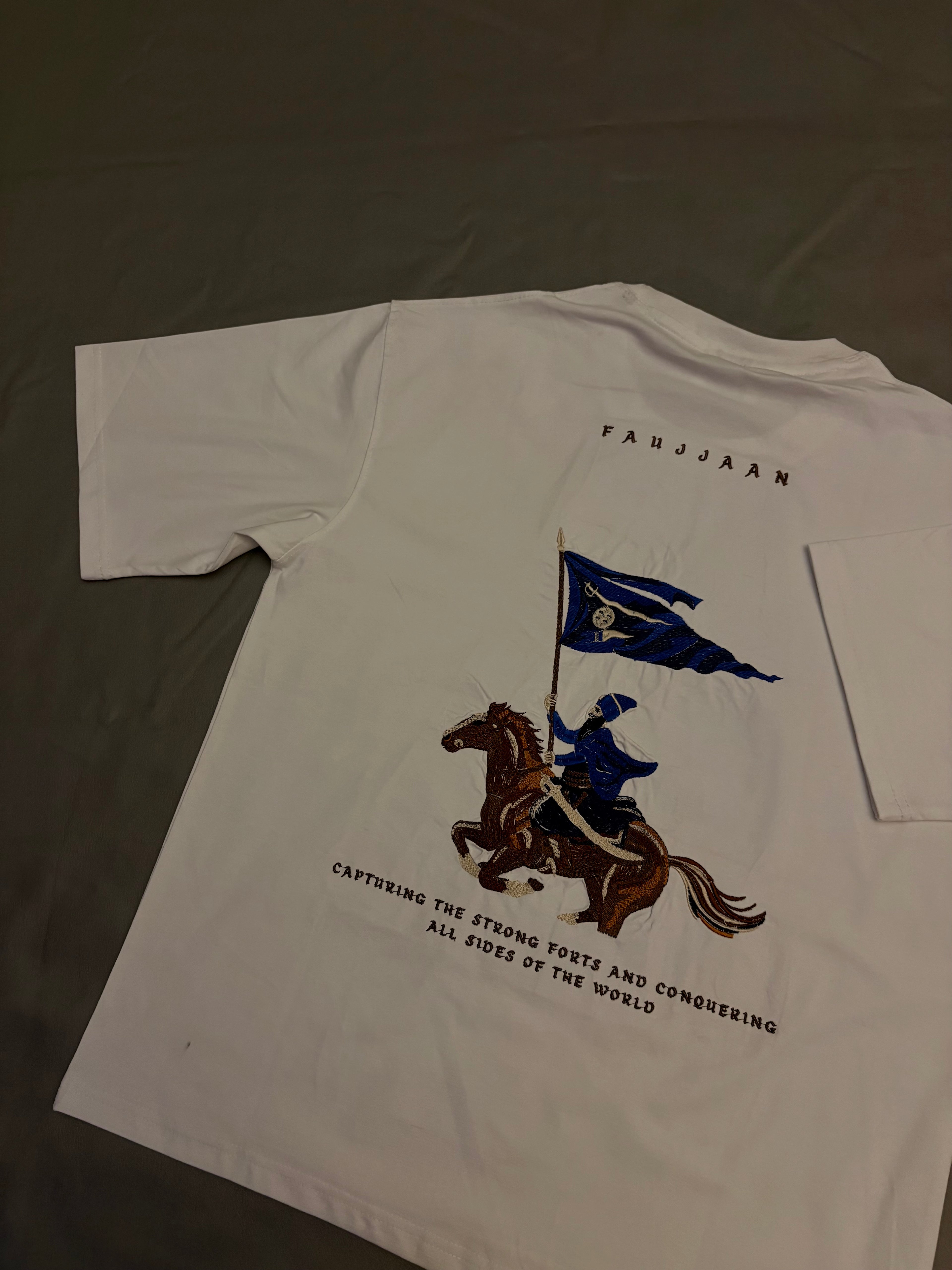 Chakarwarti Embroidery T-Shirt (Navy / White)