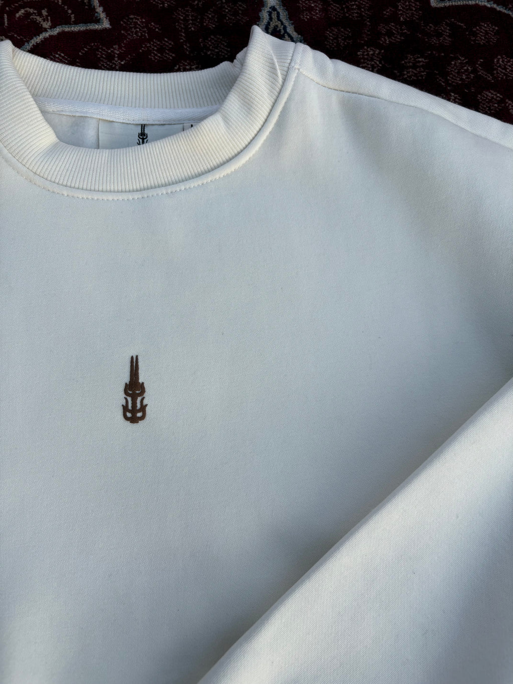 Kataar embroidery Sweatshirt (Beige)